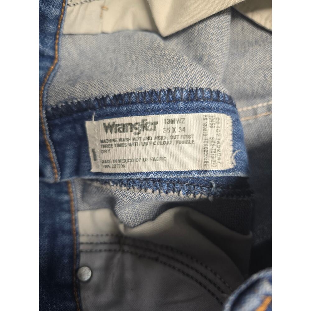 Wrangler Mens 35x34 Blue Denim Jeans Relaxed Fit Straight Leg 100% Cotton - Picture 13 of 14